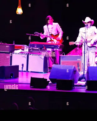 Dwight Yoakam Cary