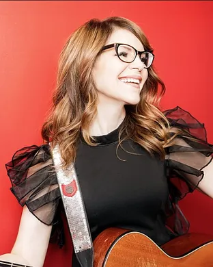 Lisa Loeb Raleigh